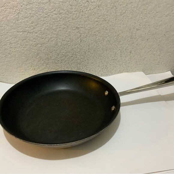 All-Clad Metalcrafters USA Skillet 10" No Lid - Picture 2 of 6